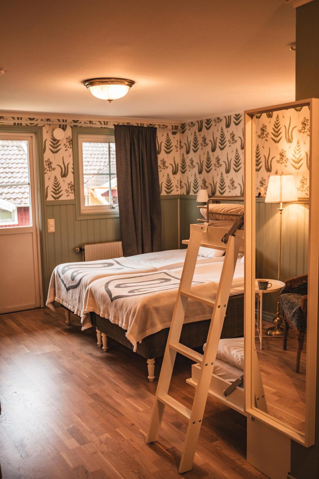 Tva Skyttlar Hotel Örby Kültér fotó
