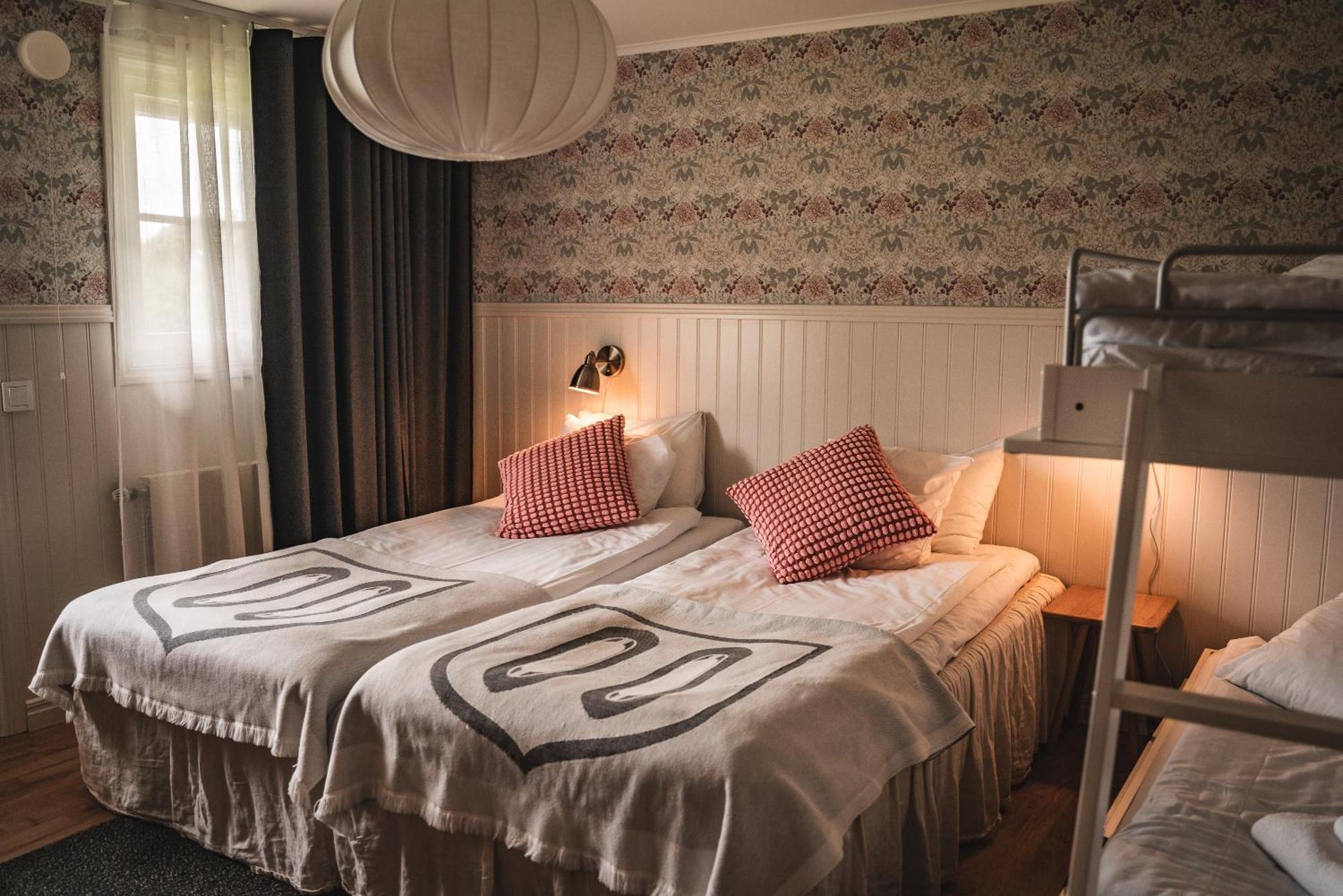Tva Skyttlar Hotel Örby Kültér fotó