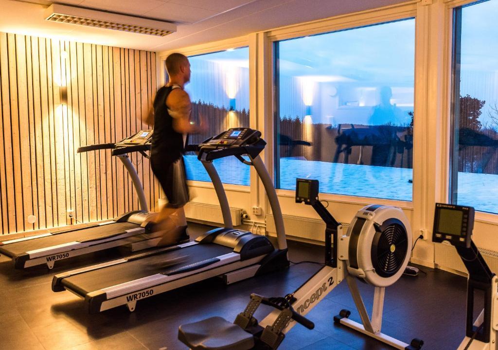 Tva Skyttlar Hotel Örby Kültér fotó
